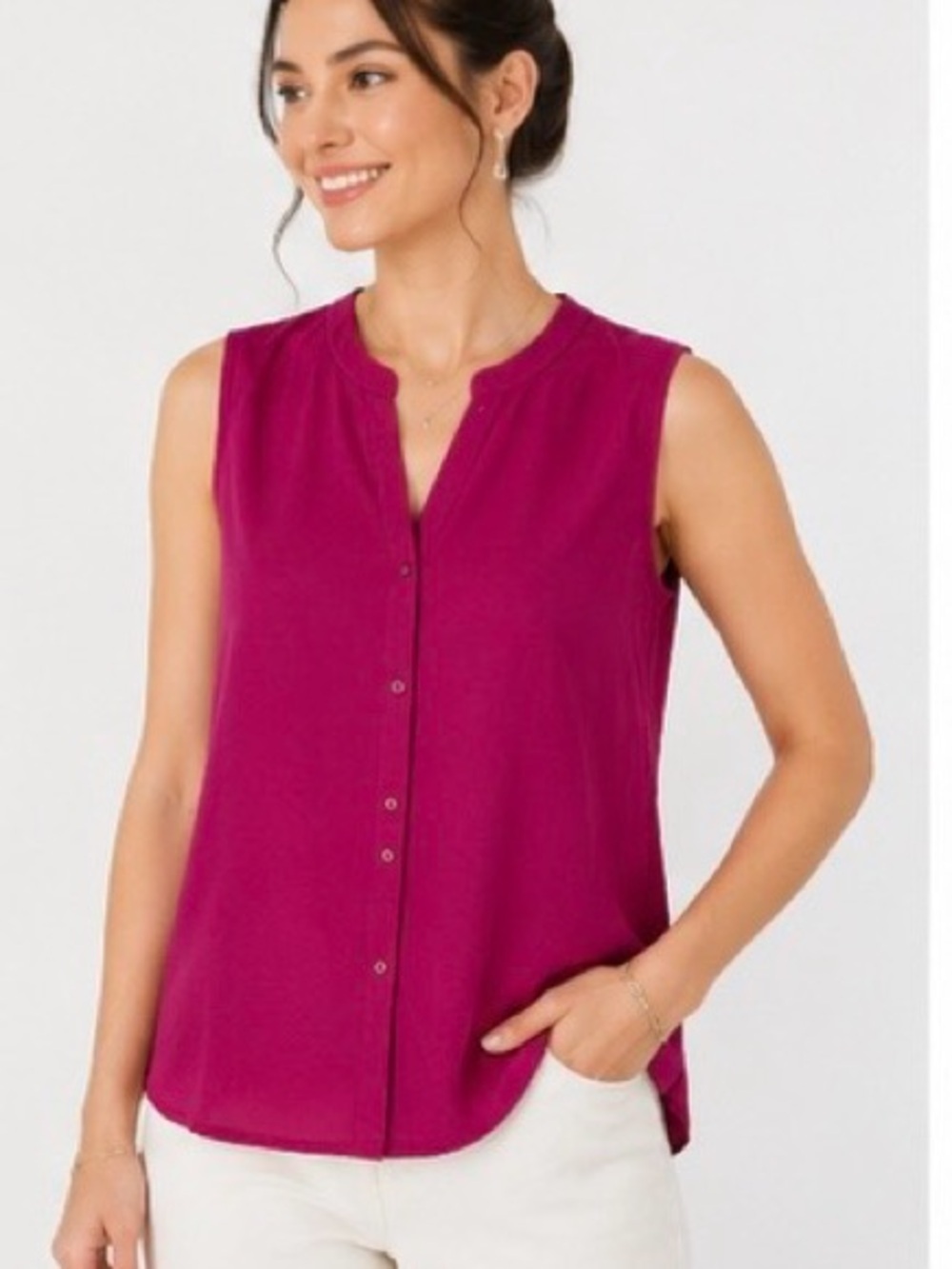 American Eagle Magenta Sleeveless Button Front Blouse Size Medium